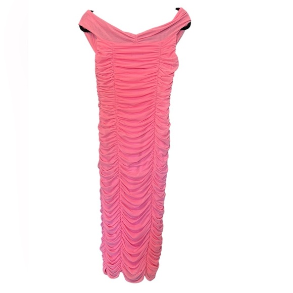 Majorelle Tabith Midi Dress in Bubblegum Pink Ruched Off the Shoulder Size M - Picture 4 of 6